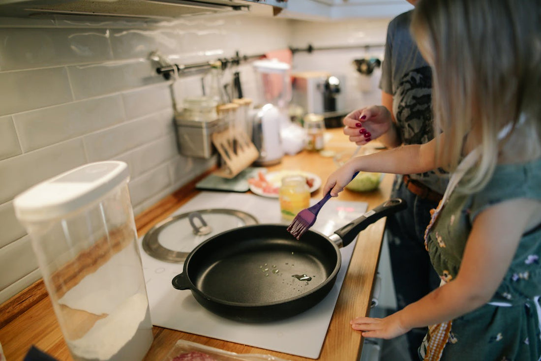 Samen koken met je kind: gezond, leerzaam en gezellig